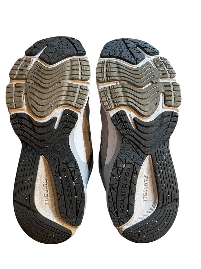 New Balance 990v6 グレー スニーカー