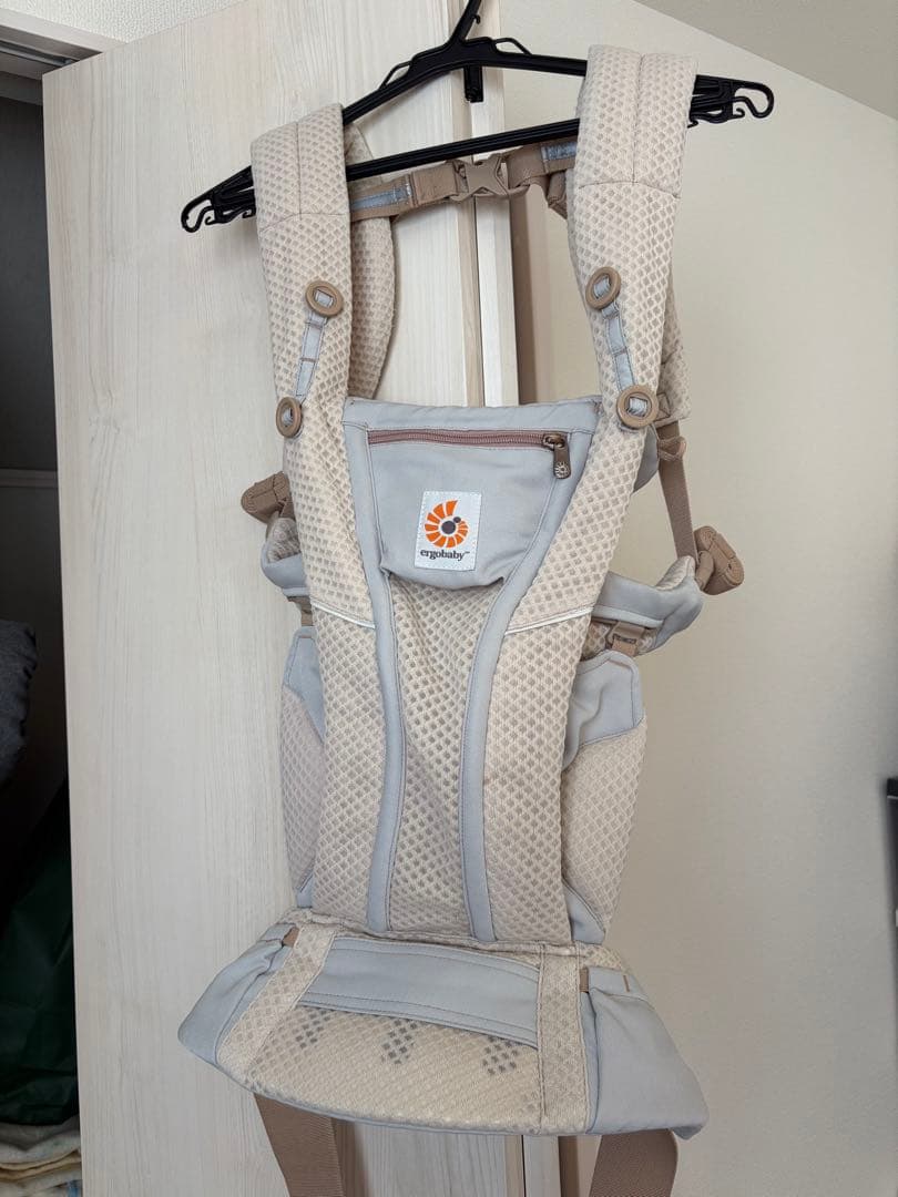 【美品】エルゴベビー オムニブリーズ サンドベージュ