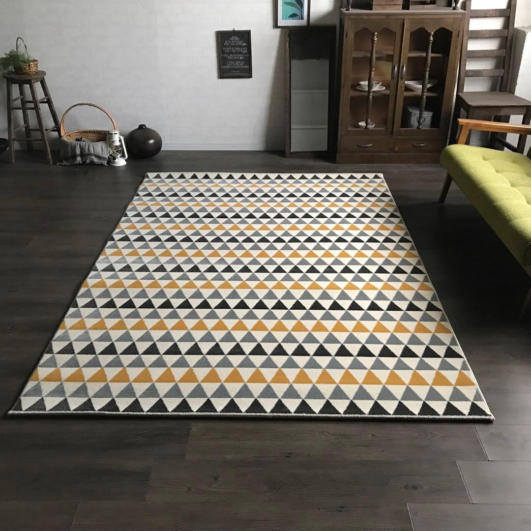 ラグ ラグマット 160x230cm カーペット ウィルトン織 トライアングル