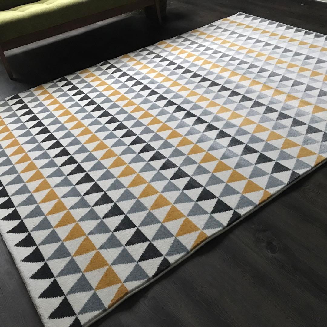 ラグ ラグマット 160x230cm カーペット ウィルトン織 トライアングル