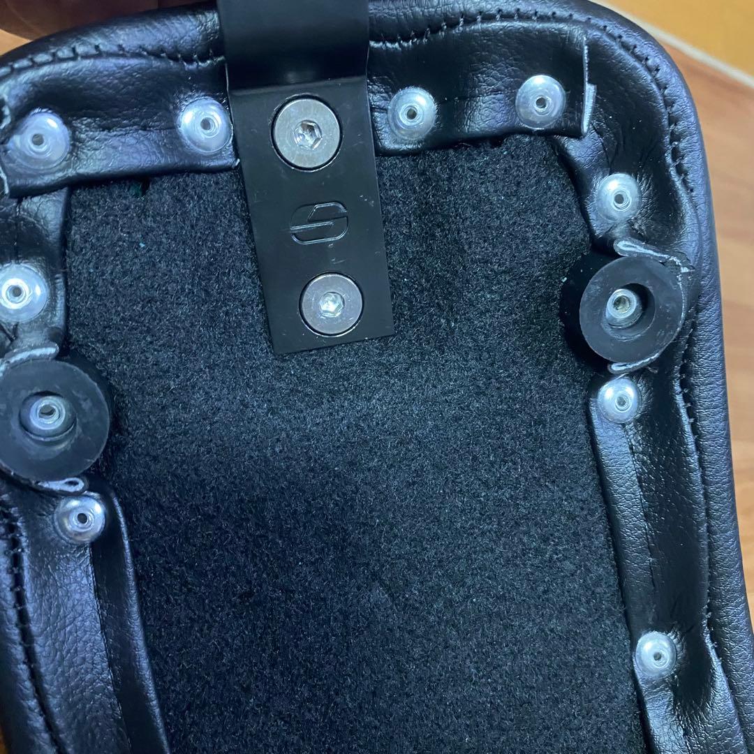 Saddlemen Proシリーズ SDCパフォーマンスグリッパーシート