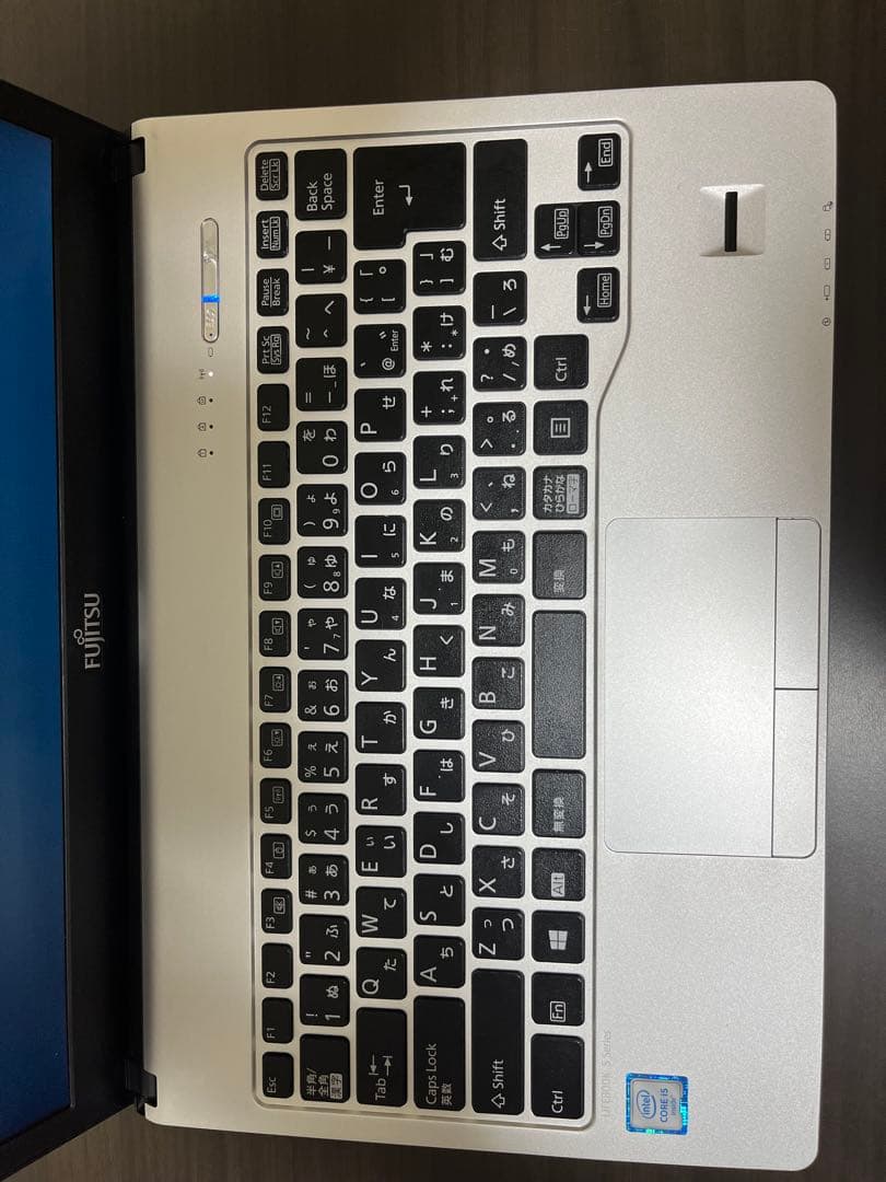 【高速起動SSD & Webカメラ搭載】富士通ノートパソコン　充電器付き