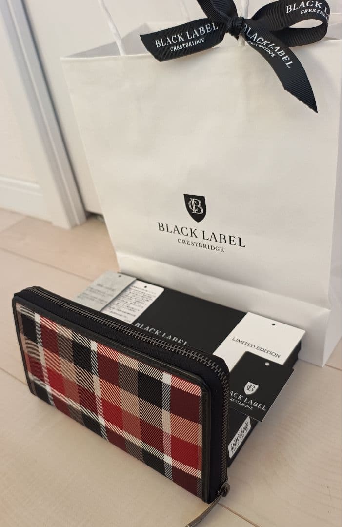 【新品ショップ袋付】ブラックレーベル クレストブリッジ ラウンドジップウォレット