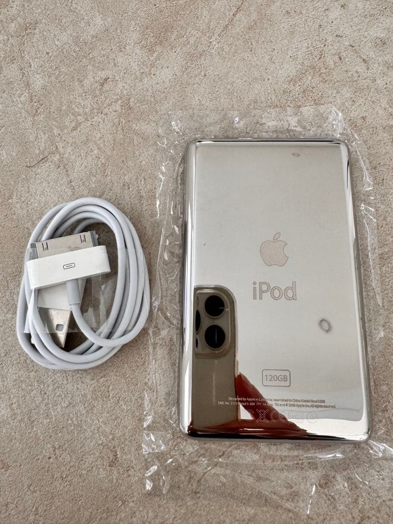 【極美品】iPod classic 第6世代 160GBブラック 新品バッテリー