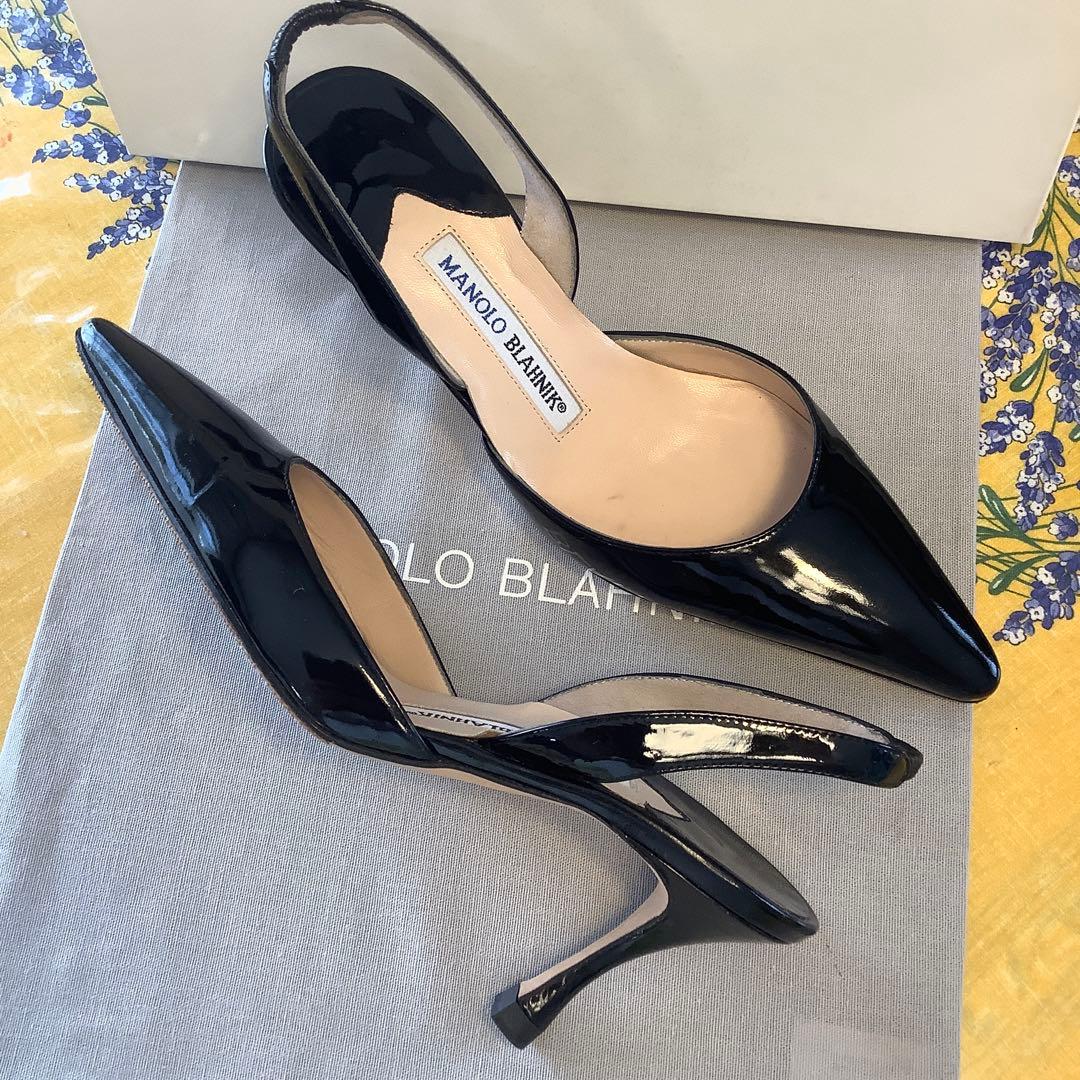 極美品! マノロブラニク 定番キャロリン スリングバック 極上パテント 21cm