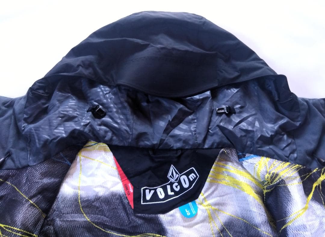 VOLCOM ボルコム GORE-TEX スノーボードウエア サイズL