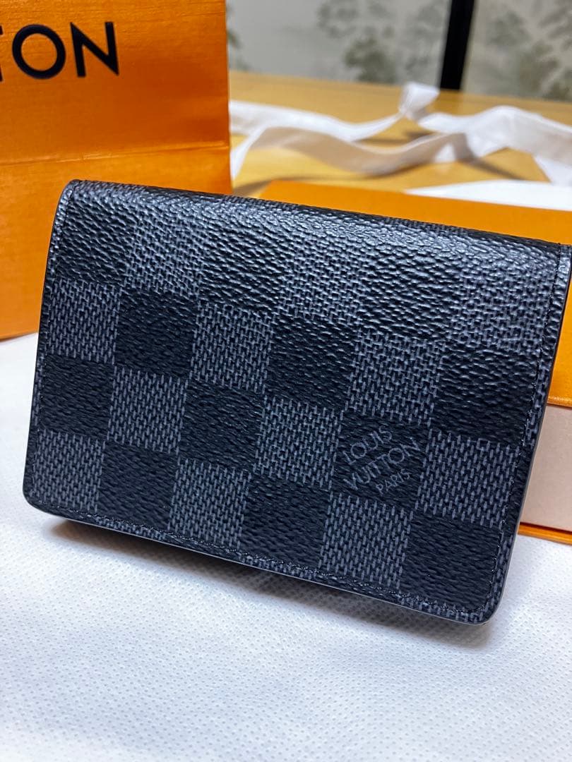 プ*ん様 【ほぼ新品】LOUIS VUITTON アンヴェロップカルトドゥヴィジ