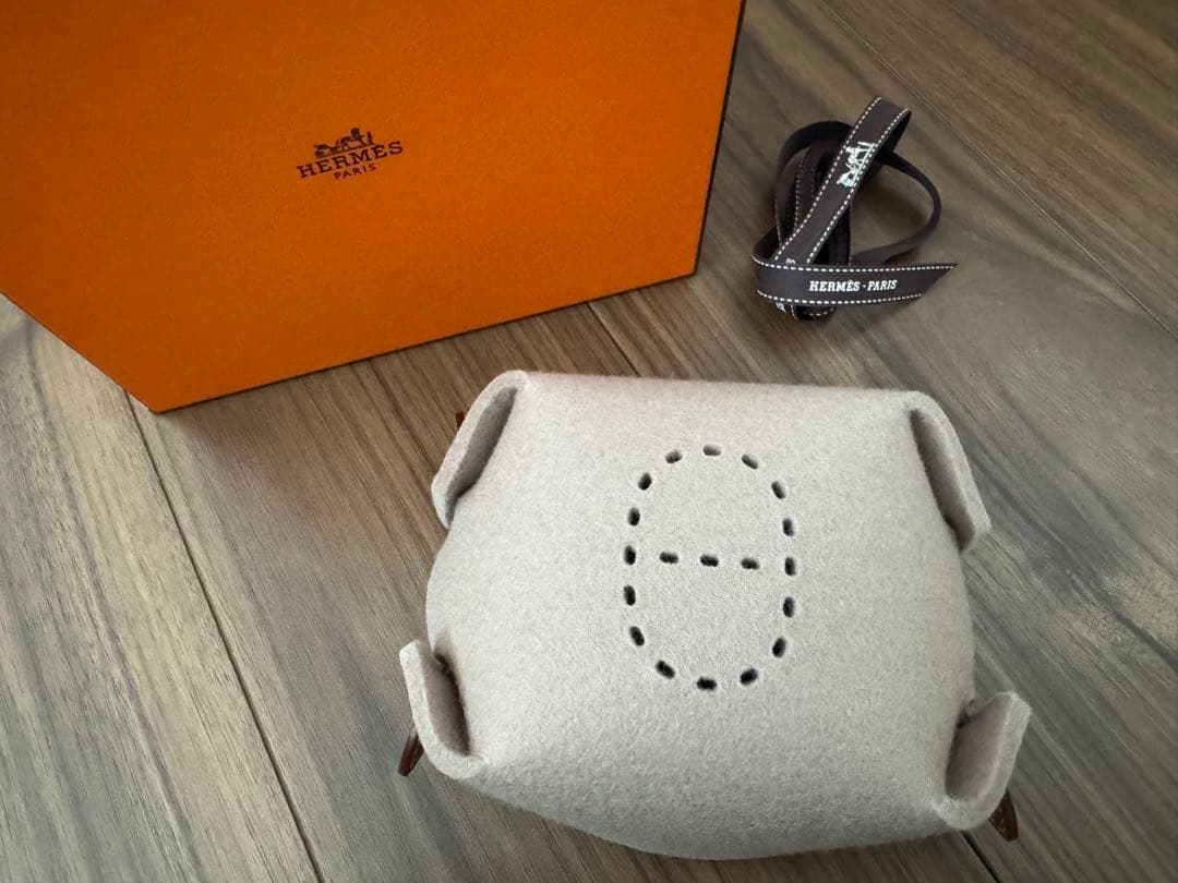 さくら　新品未使用　HERMES エルメス　ヴィドポッシュ パスパス