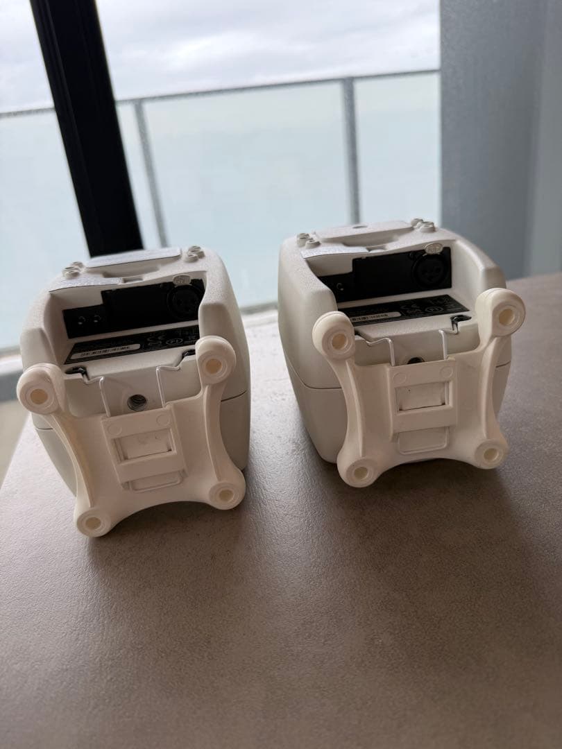 GENELEC 8010A ホワイト（ペア）【美品／箱付き】