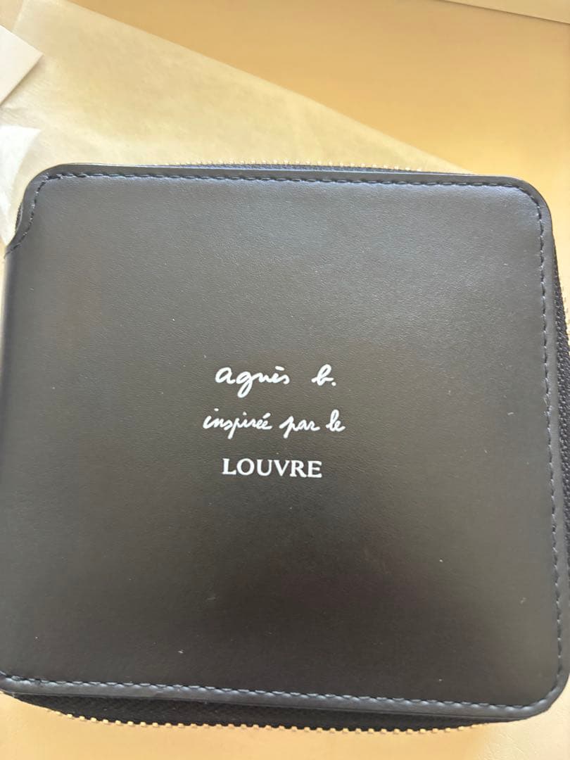 アニエスベー　ルーヴル美術館　羊飼いのいる風景　ウォレット
