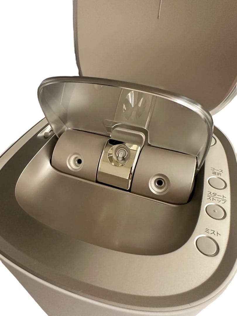 【美品】付属品未使用　Panasonic 美顔器 EH-SA0B