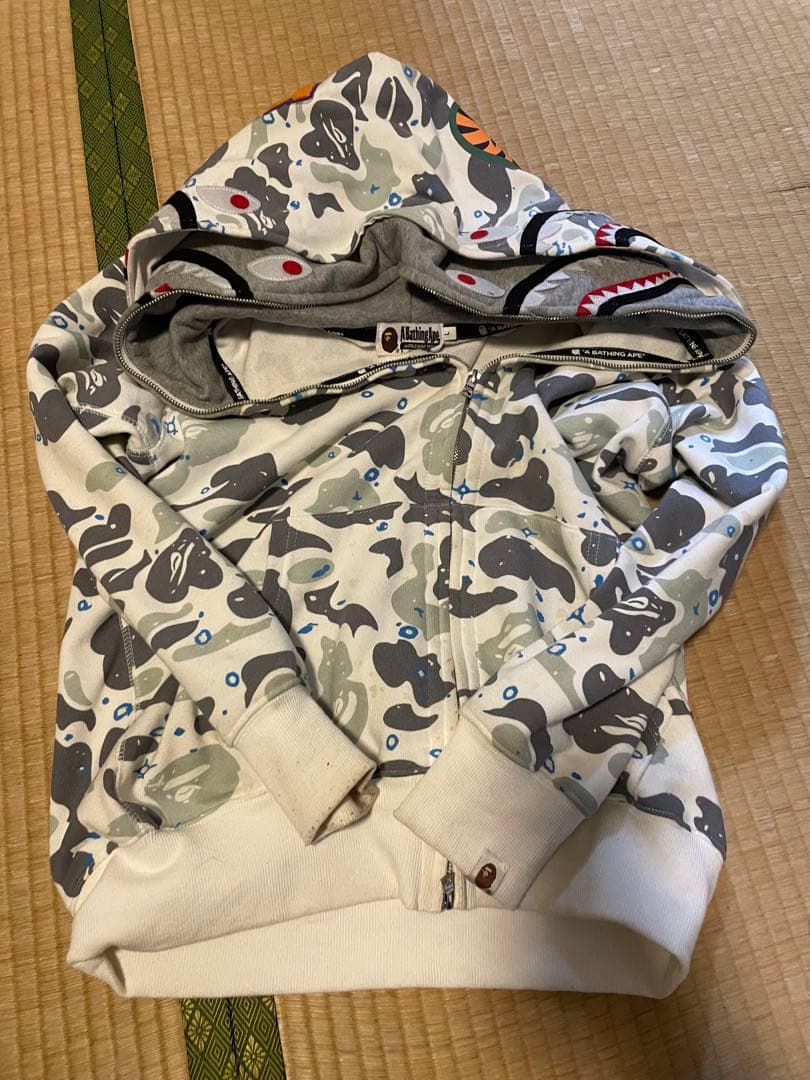 エイプ シャークパーカー