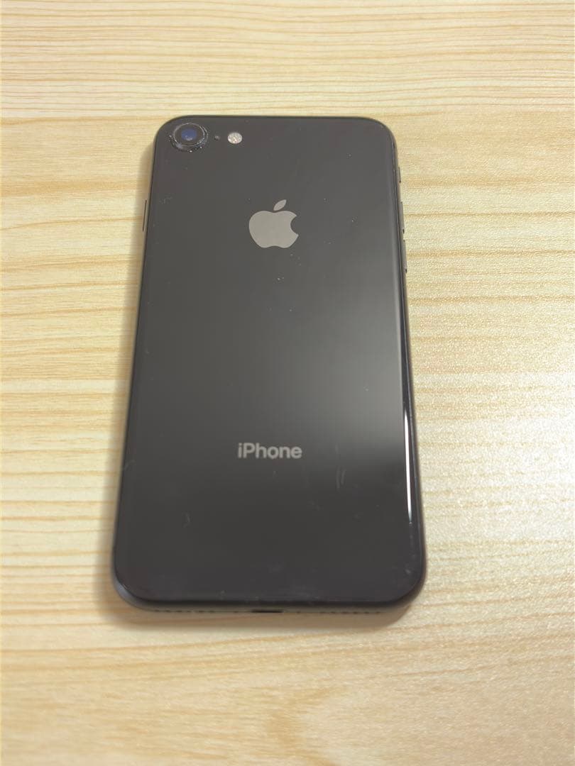 【美品】iPhone 8 スペースグレー 64GB
