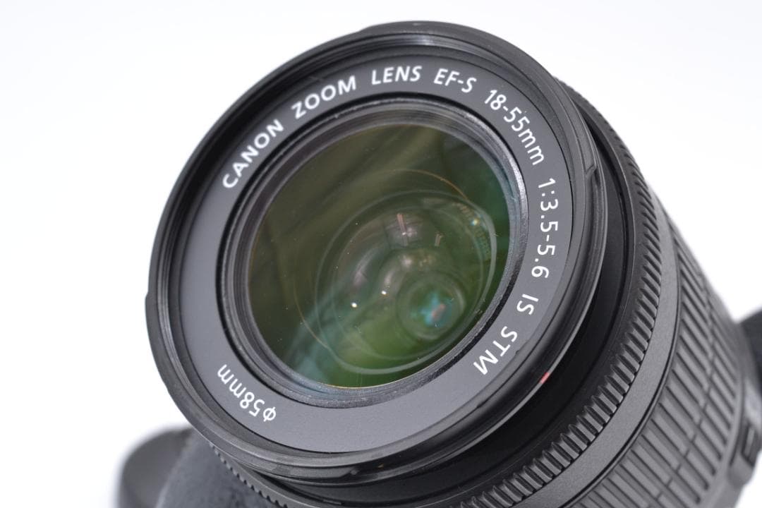 ■ 美品 ■ キャノン　Canon Kiss X8i レンズキット