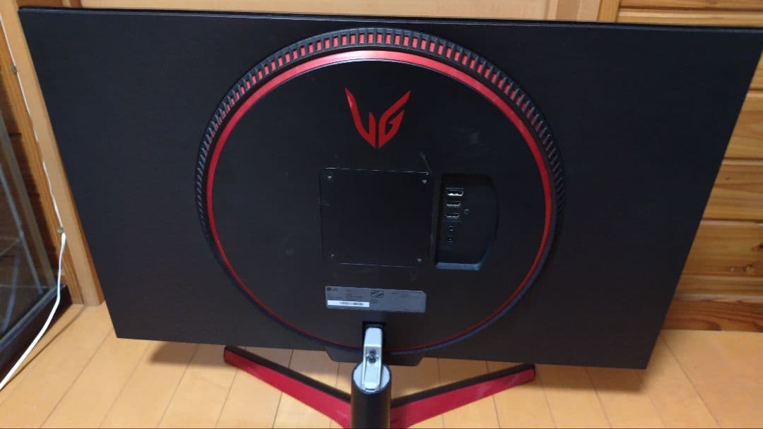 31.5インチ　LG QHD 165Hz ゲーミングモニター 本体