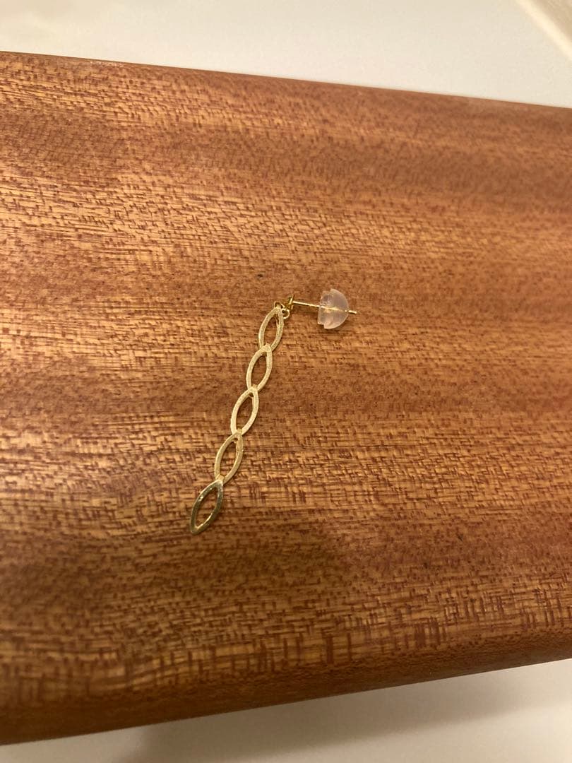 18kイエローゴールドピアス　片耳