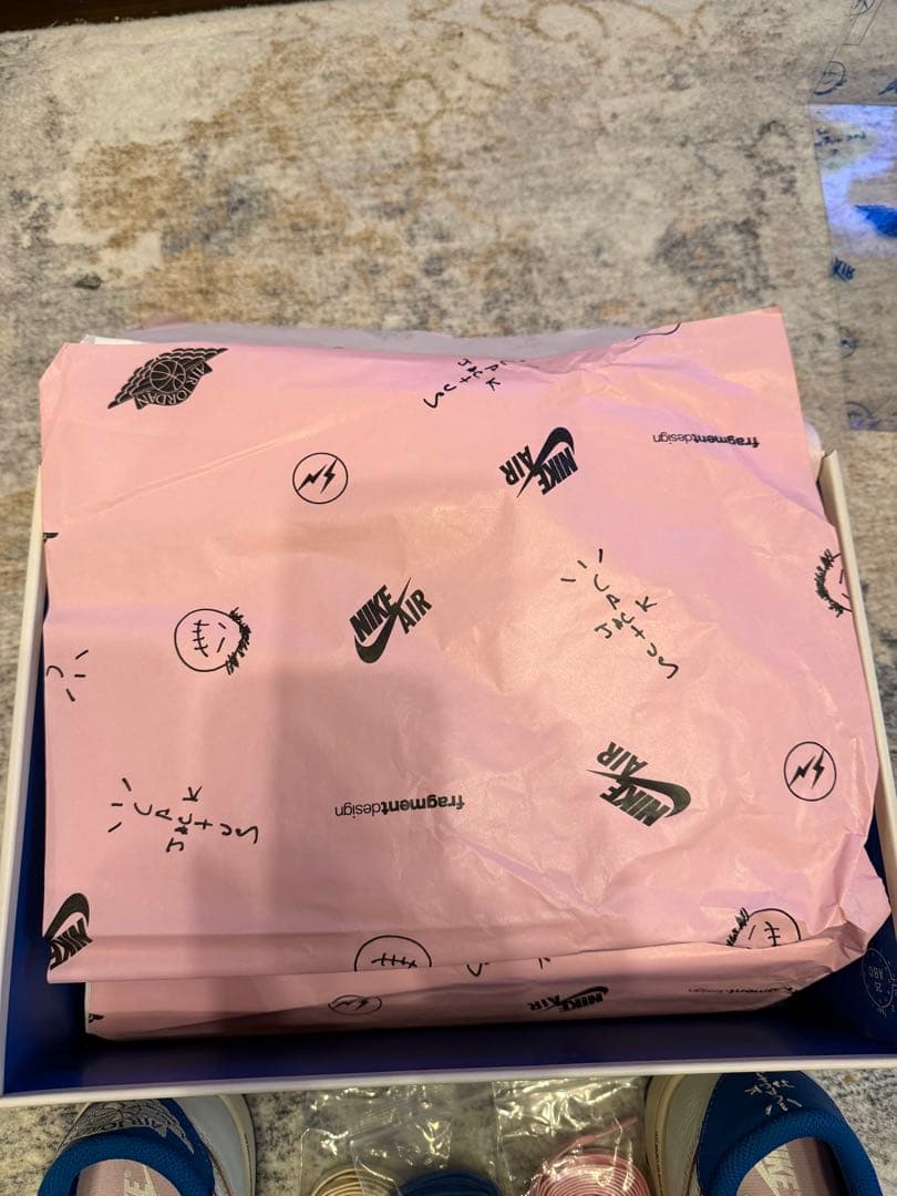 tsubasao0707　NIKE Travis Scott