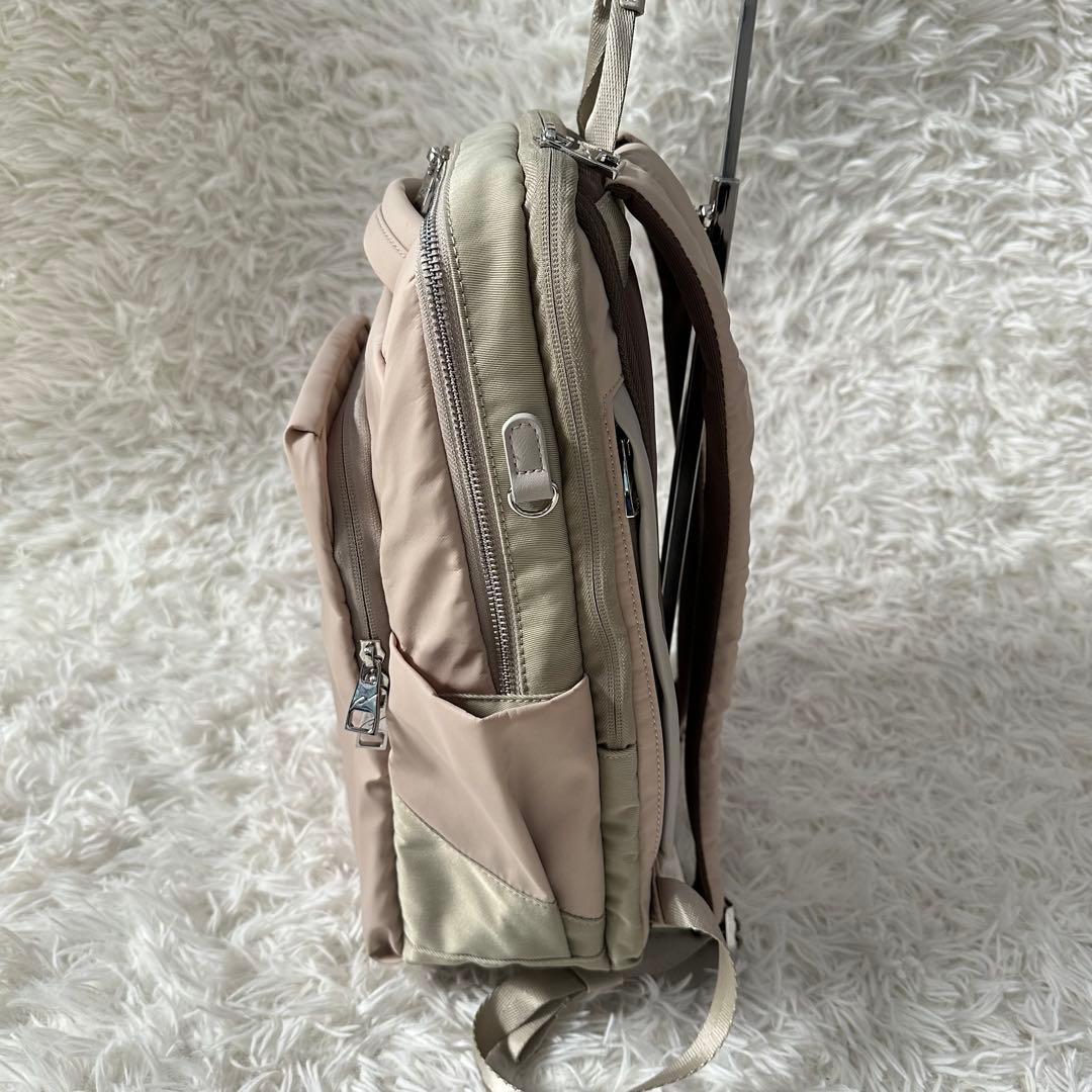 【美品】W&.Day/Night　ポルク　スクエアリュック A4サイズ　ベージュ