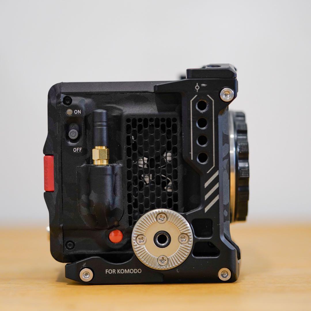 ビデオカメラ RED KOMODO