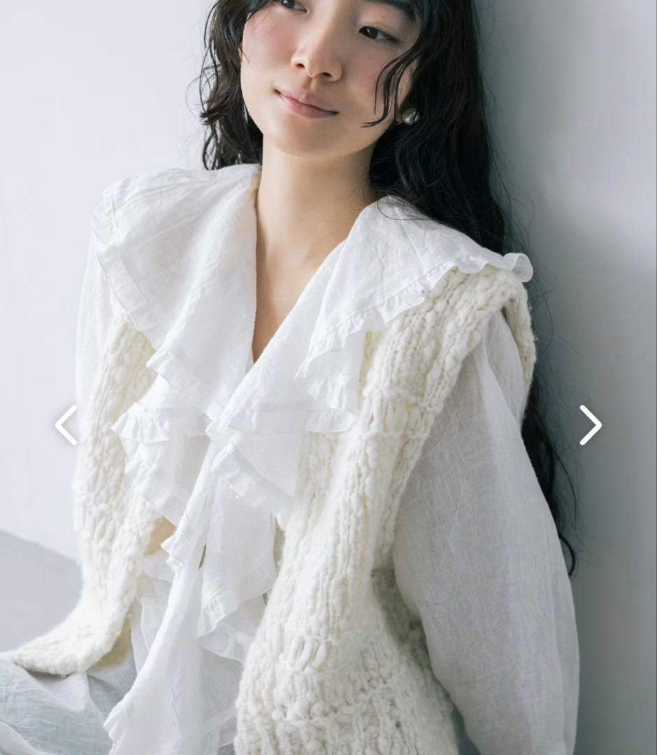 「ワードローブを新鮮に」ウール混のチャンキーニットベスト/アイボリー