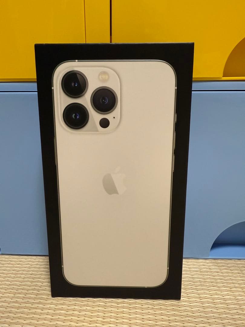 Apple iPhone 13 Pro シルバー 256GB SIMフリー