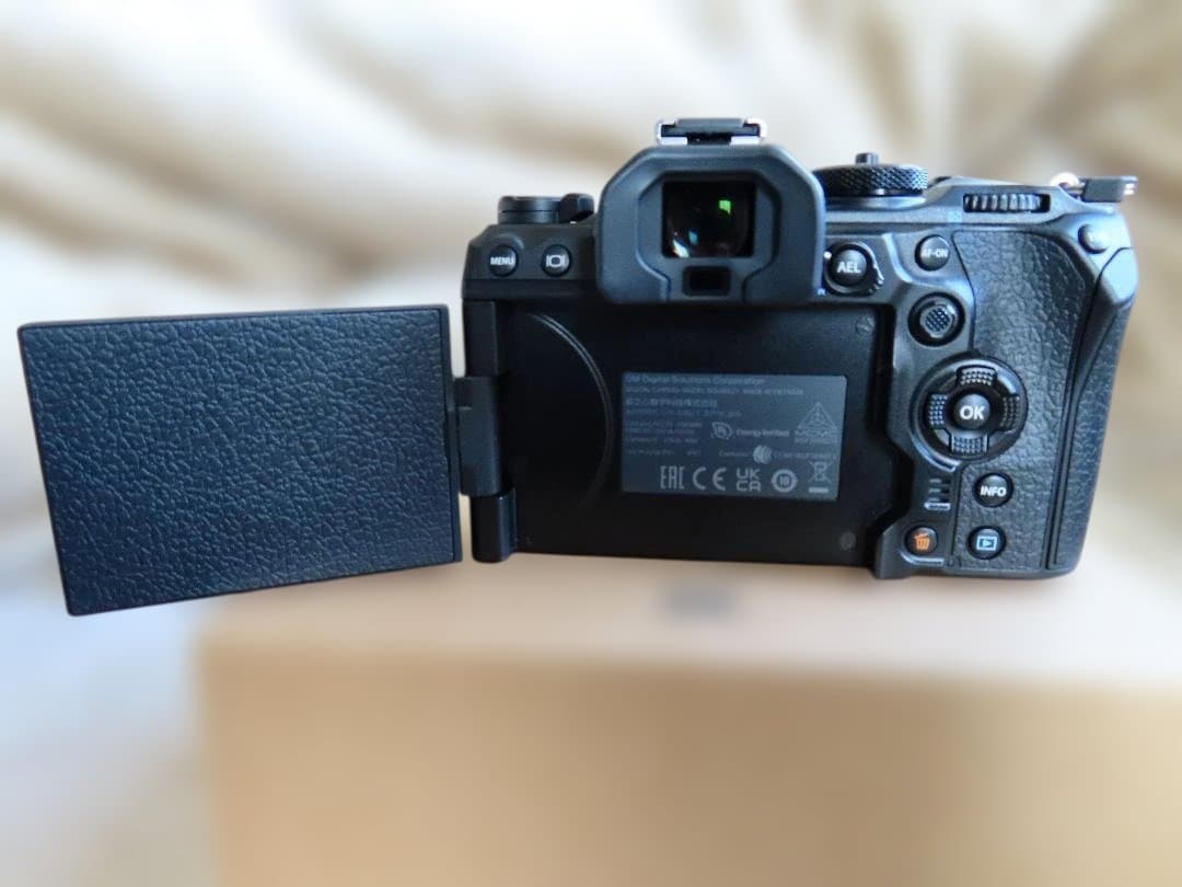 OM SYSTEM OM-1 Mark II ボディ　ショット数50回