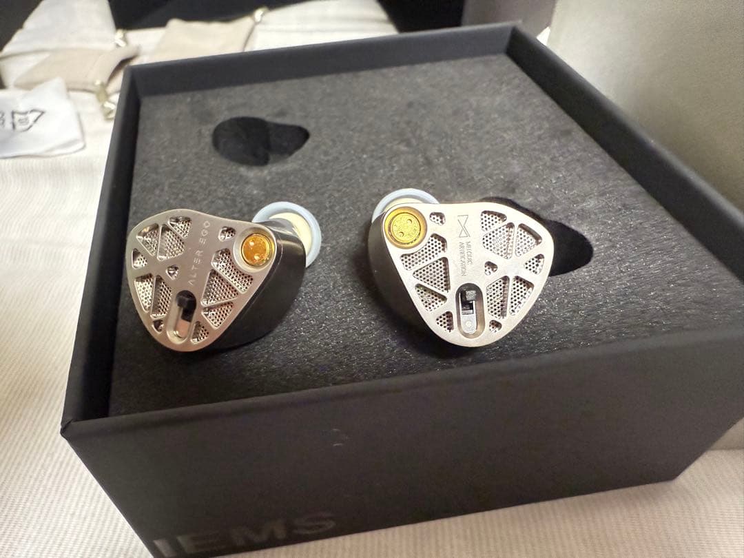 イヤホン Melodic artification Alter EGO