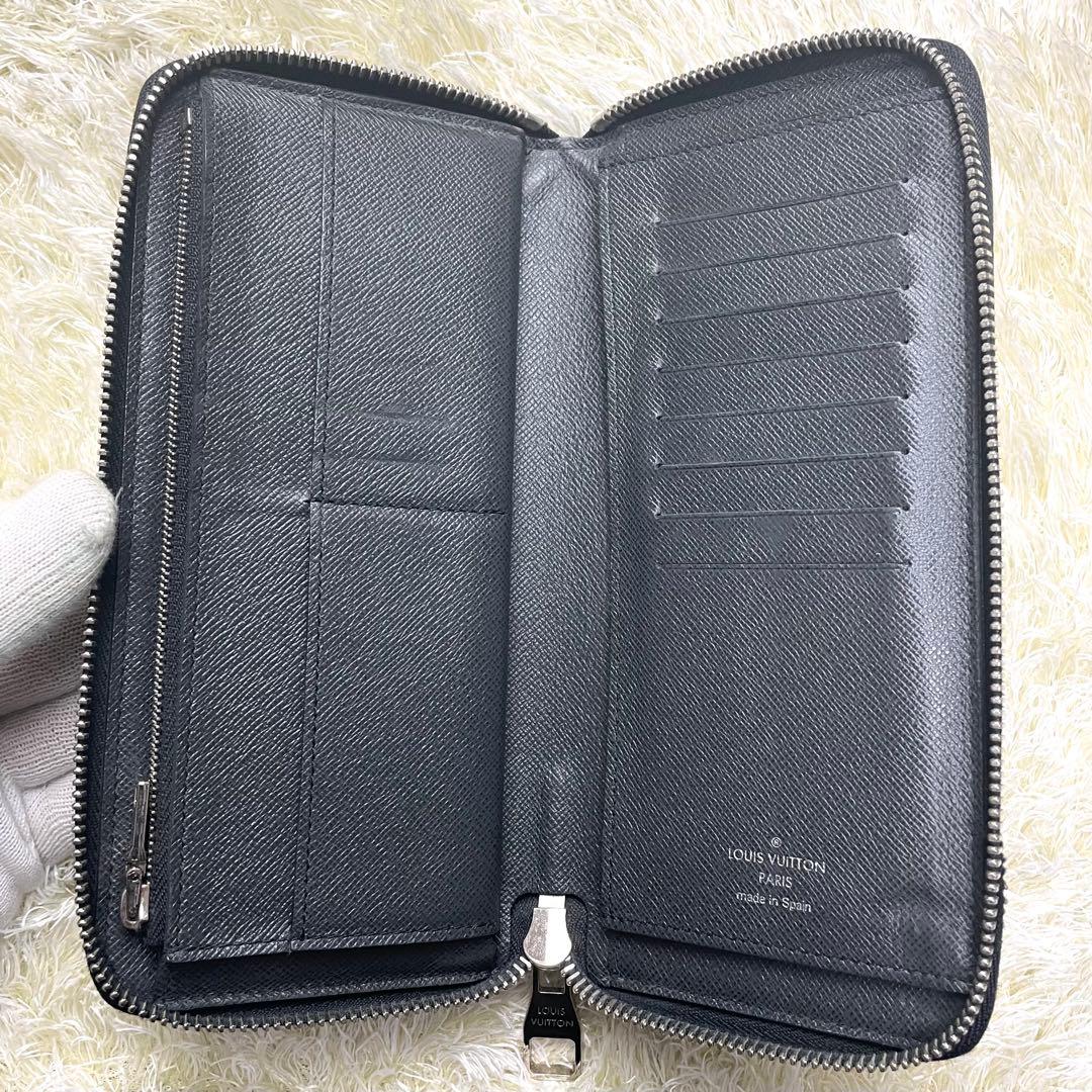 ルイヴィトン ジッピーウォレット ヴェルティカル タイガ ダークグレー