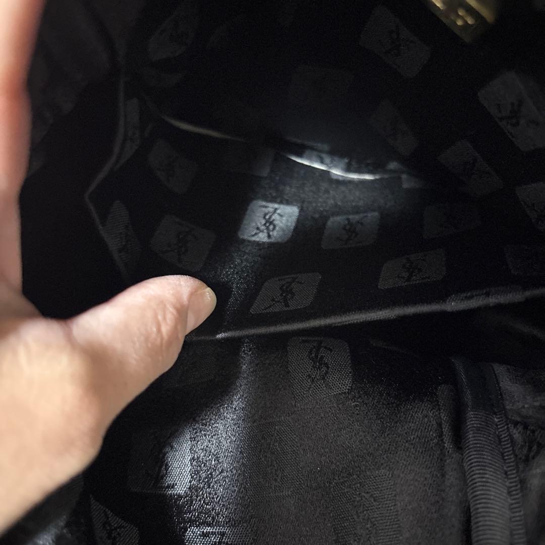 【イヴサンローラン】ハンドバック　キルティング　ワンハンドル　ミニ　シンプル