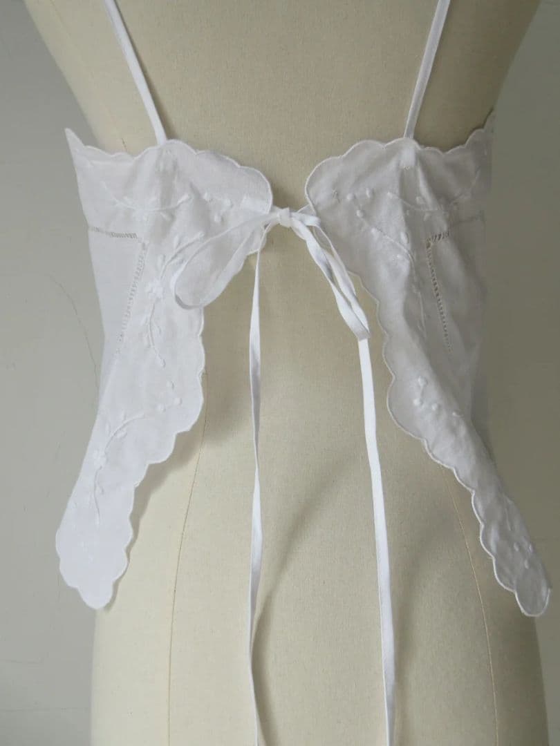 Hériter / embroidery parts camisole