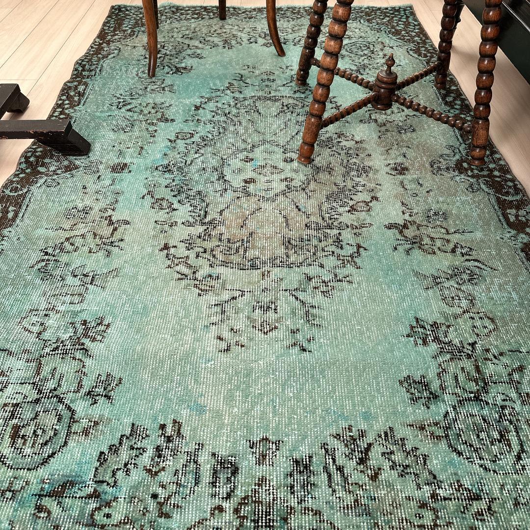 トルコ ヴィンテージラグ A105 定番柄 ターコイズブルー オーバーダイ