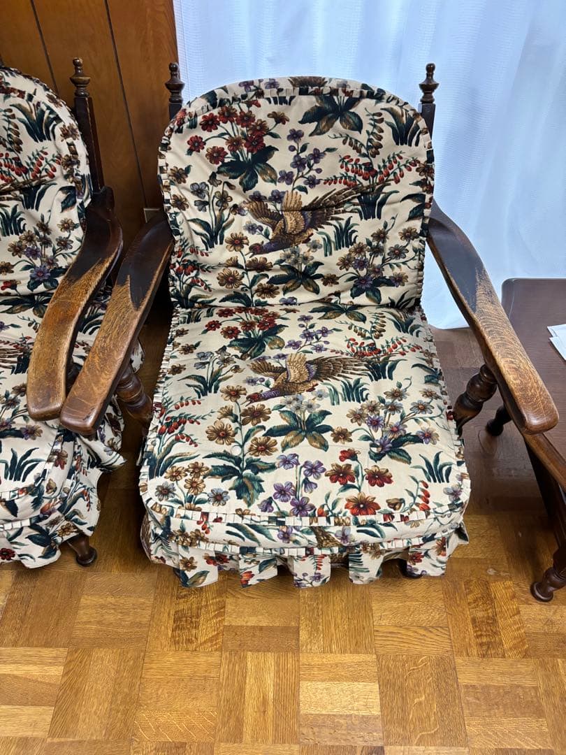 飛騨家具　穂高　木製アームチェア 花柄カバー付き　1脚　中古