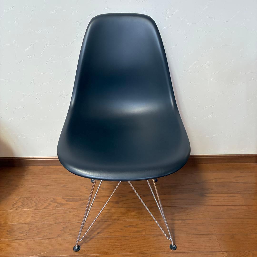 ハーマンミラー イームズ DSR プラスチックチェア