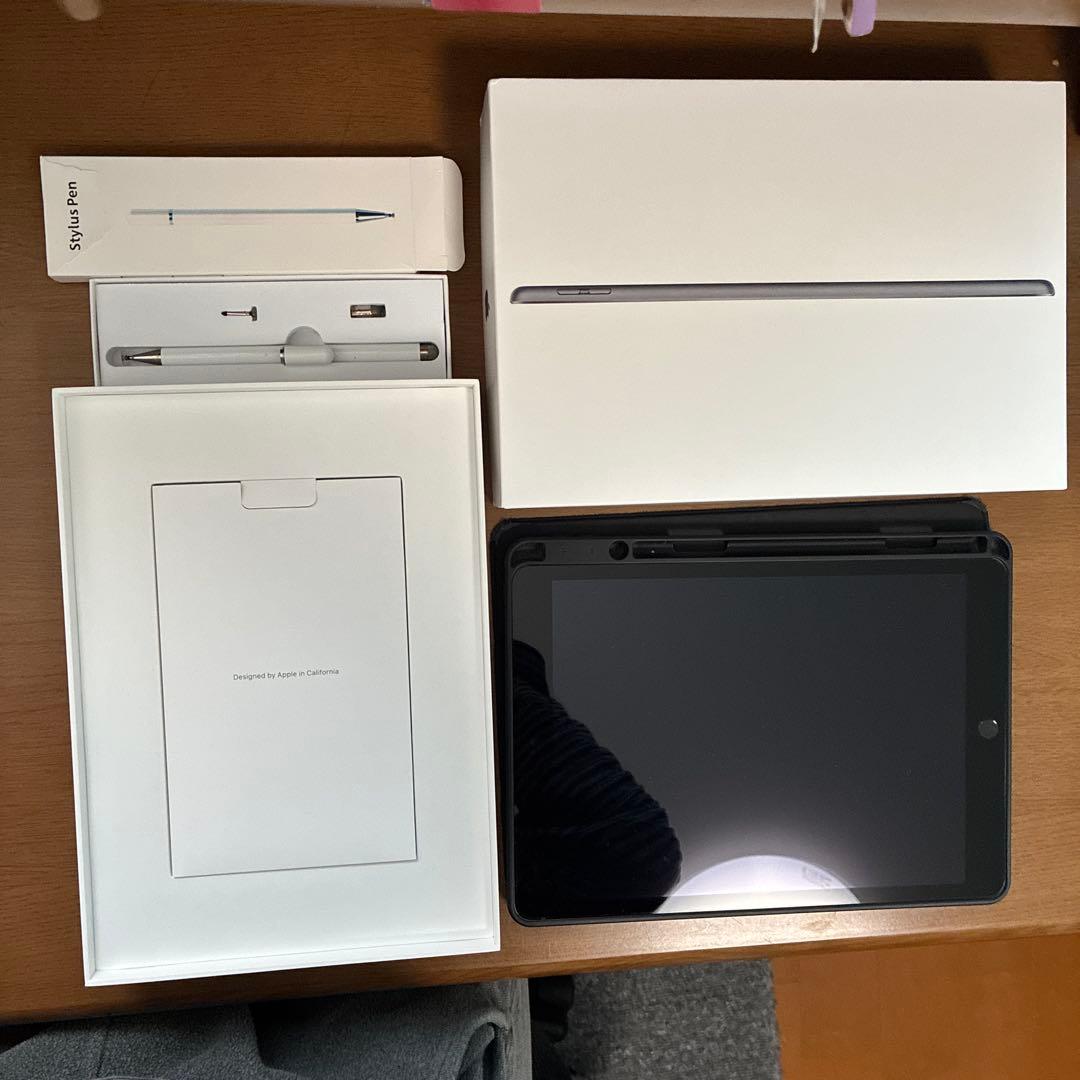 Apple iPad ブラック 第9世代 本体 カバー付き