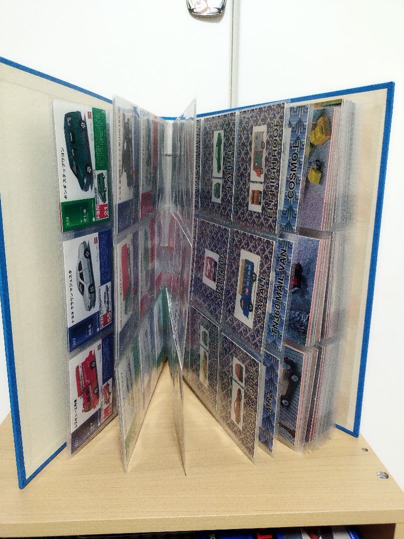 トミカトレーディングカード