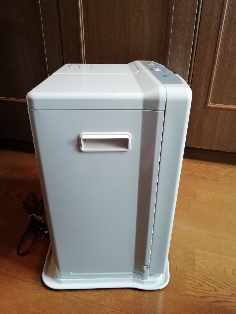 コロナ 石油ファンヒーター　新品未使用