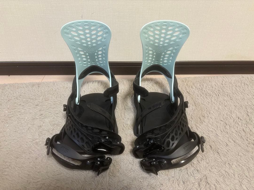 Flux PR 23-24 ブラック/ブルー　Mサイズ　人気カラー