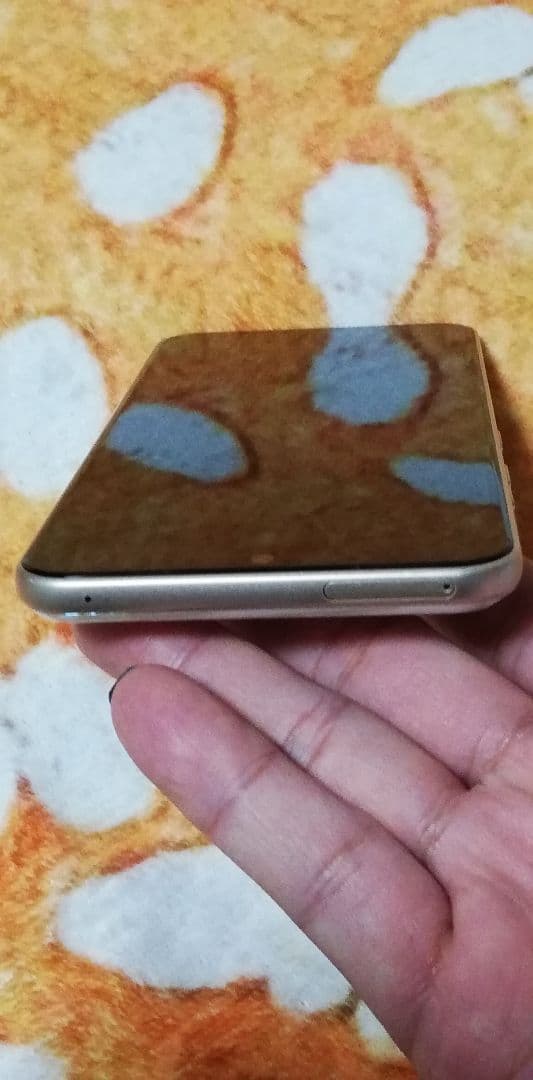 LG V60 ThinQ 5G 本体 ゴールド