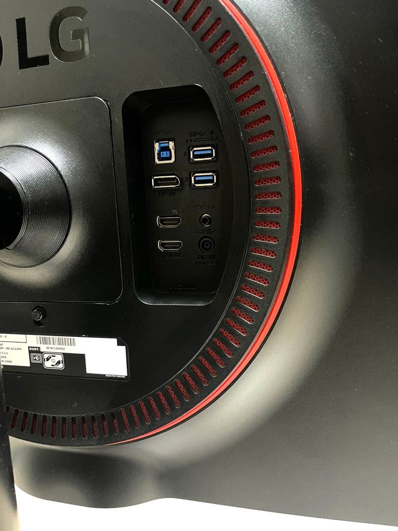 【セール】　LG WQHD 144Hz 31.5インチ ゲーミングモニター