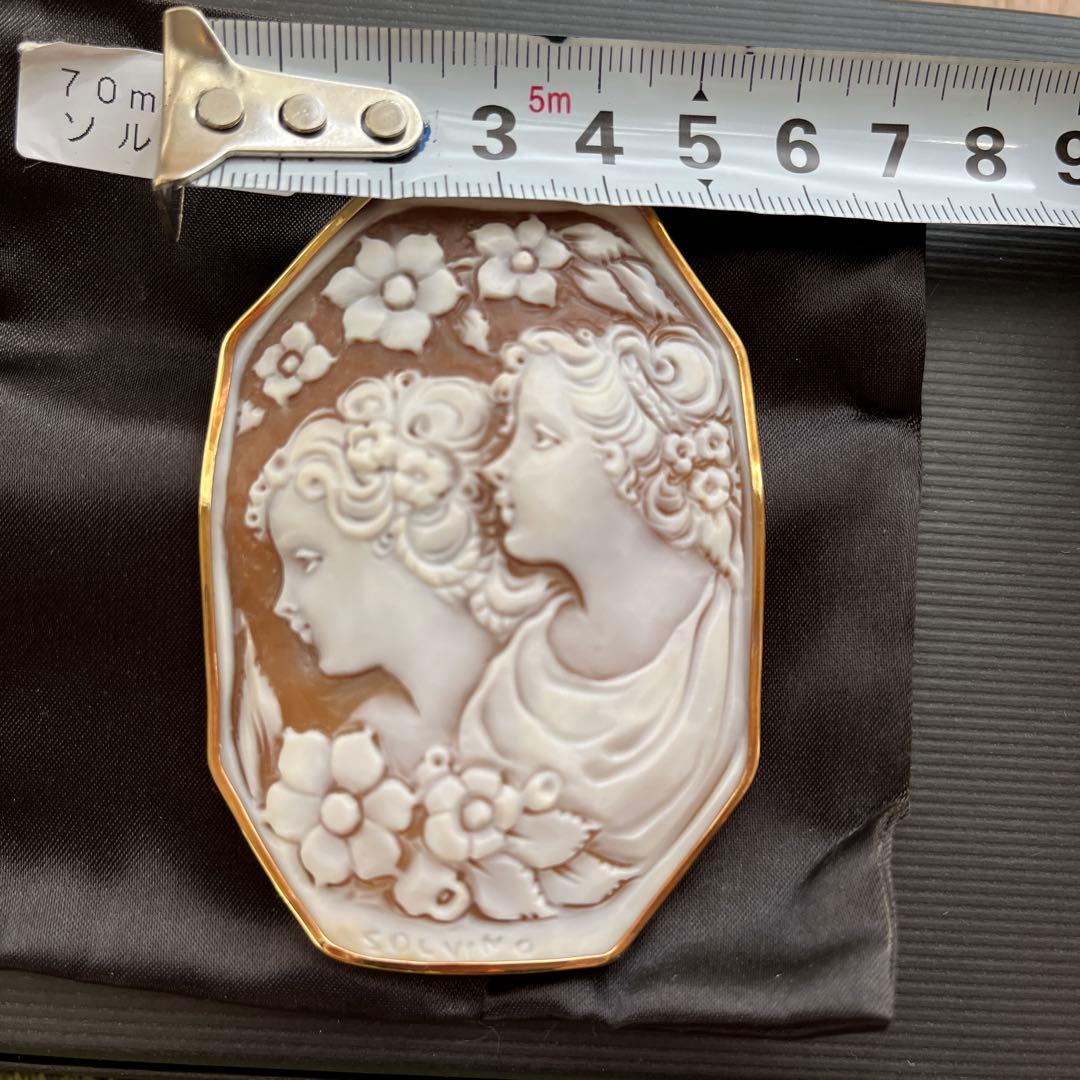 値下げ！K18カメオブローチ　　作家ソルビノ　✨