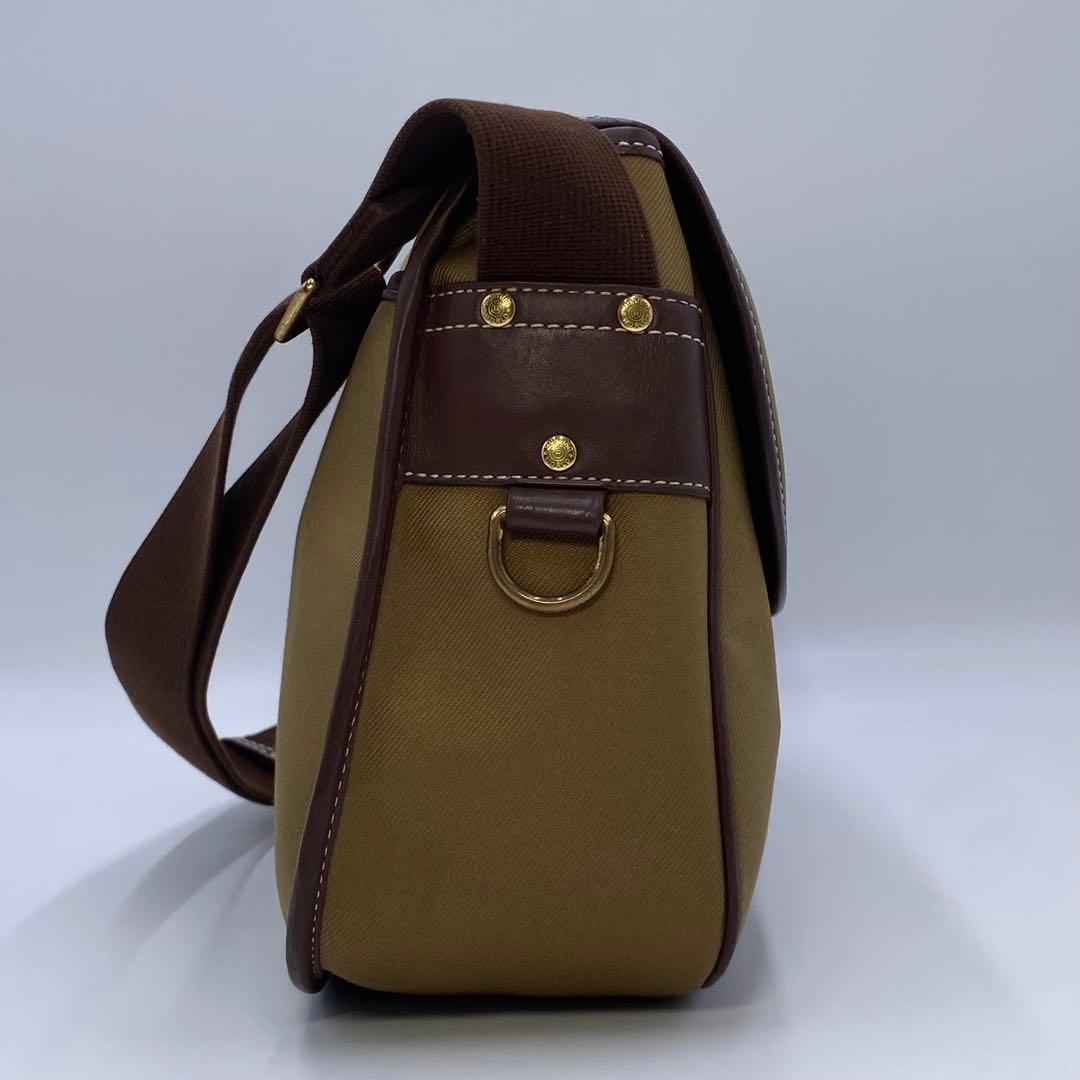 ハンティングワールド サファリトゥデイ メッセンジャーバッグ