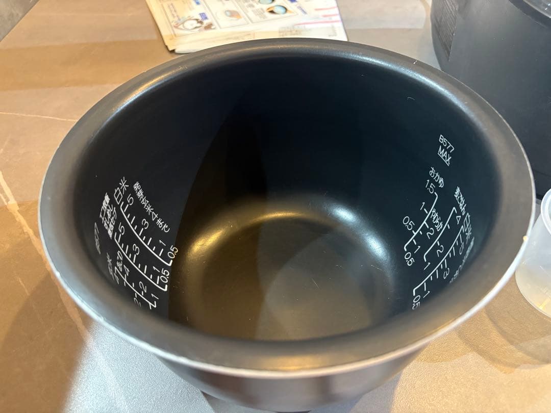 象印　圧力IH炊飯ジャー　NW-PT10