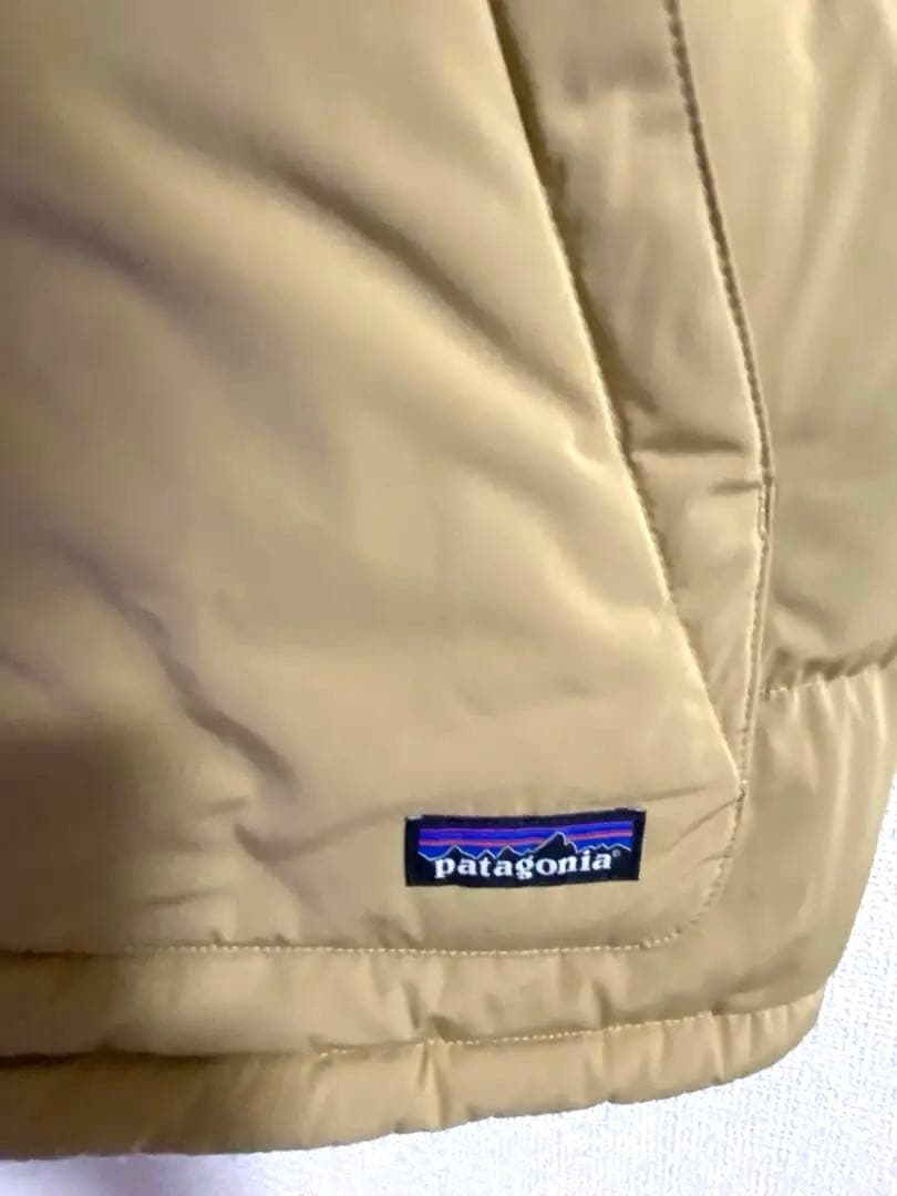Patagonia フリースダウンベスト ベージュ　リバーシブル