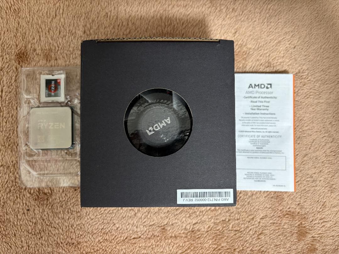AMD Ryzen 5 5600X (箱・純正クーラー付き)