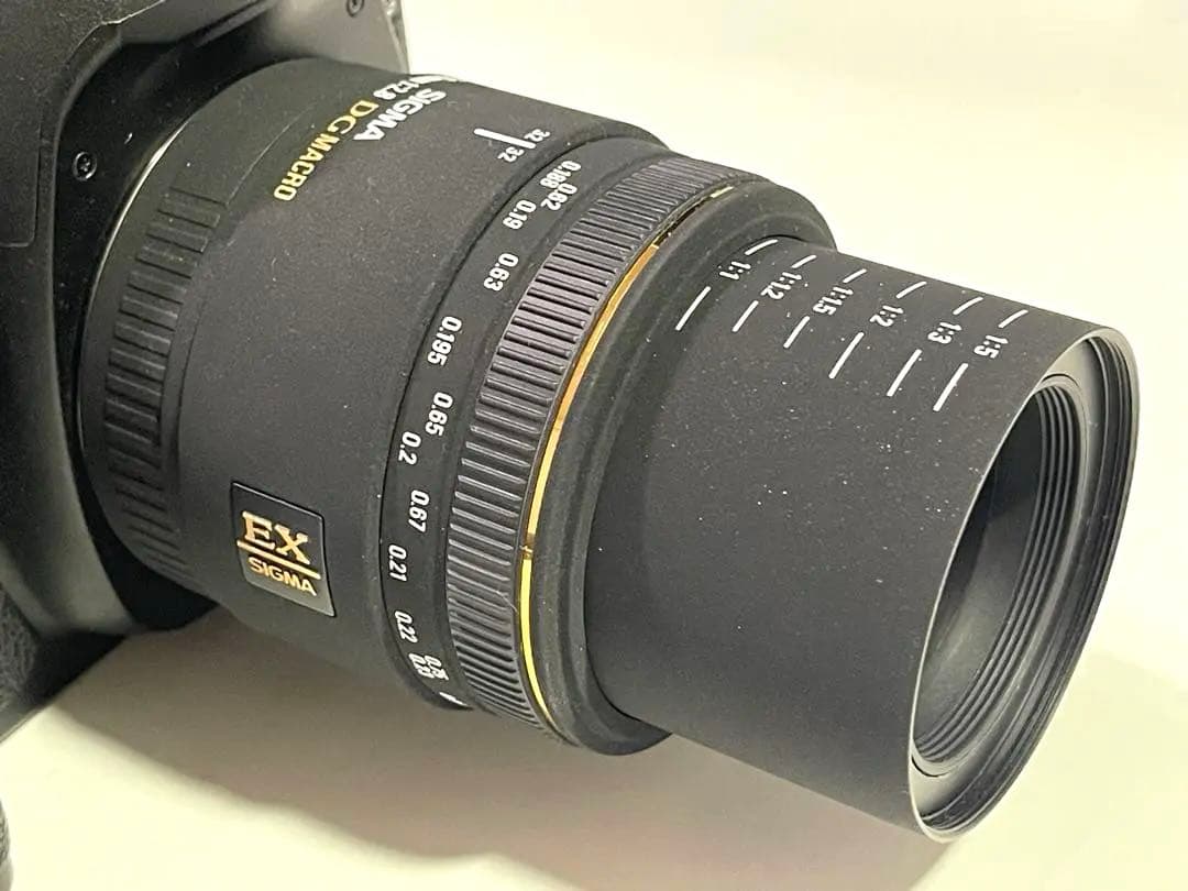 【シグマ】50mm F2.8 DG MACRO レンズ［キャノンEFマウント］