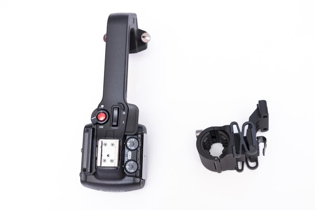 [タイムセール]CANON XA70+大容量バッテリーBP-828×2個セット