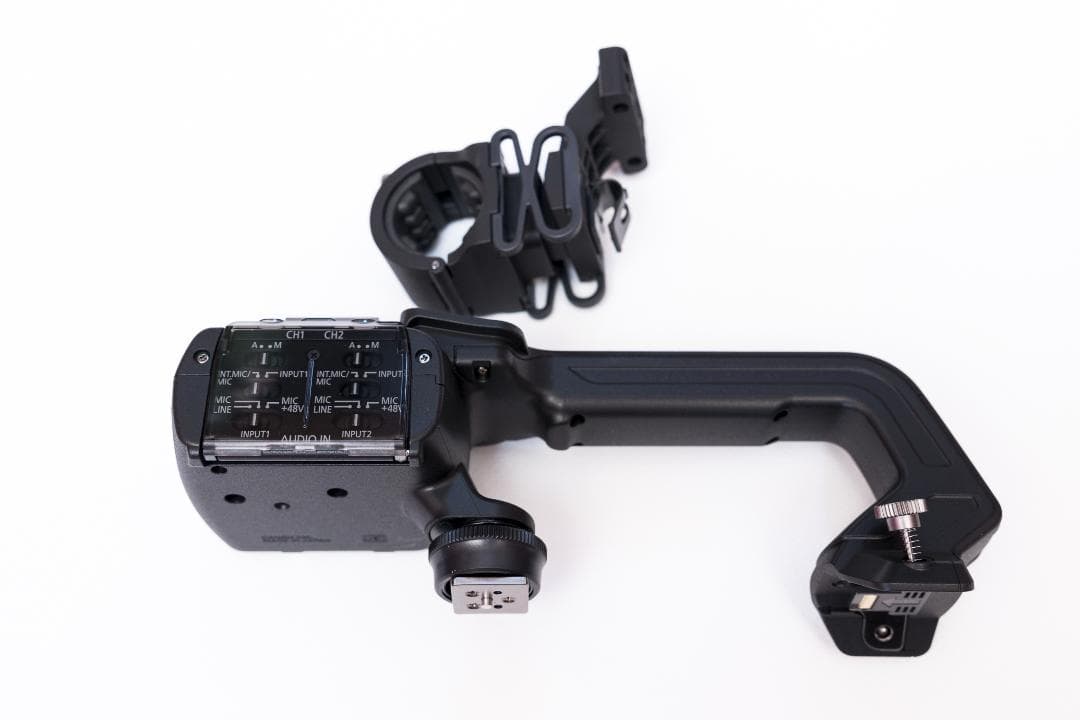 [タイムセール]CANON XA70+大容量バッテリーBP-828×2個セット