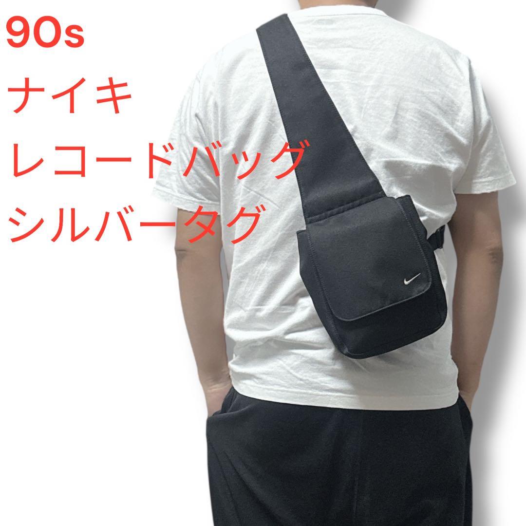 90s NIKE ワンショルダーバッグ　ブラック　ボディバッグ　スリングバック