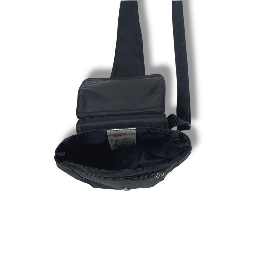 90s NIKE ワンショルダーバッグ　ブラック　ボディバッグ　スリングバック