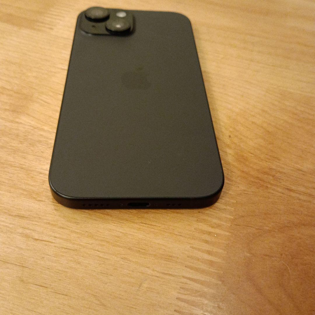 Apple iPhone 15本体 ブラック128ＧＢ 美品
